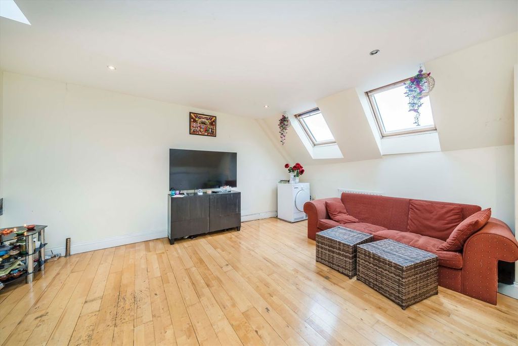 Property photo 2 of 4