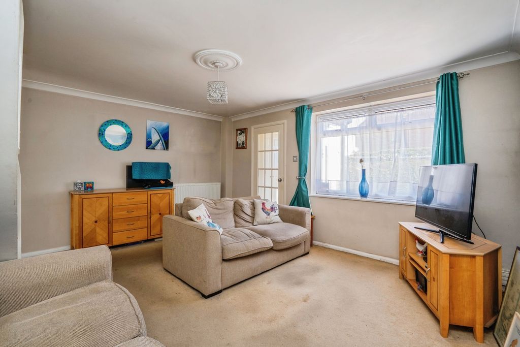 Property photo 3 of 20 Pbox-Img.Jpg