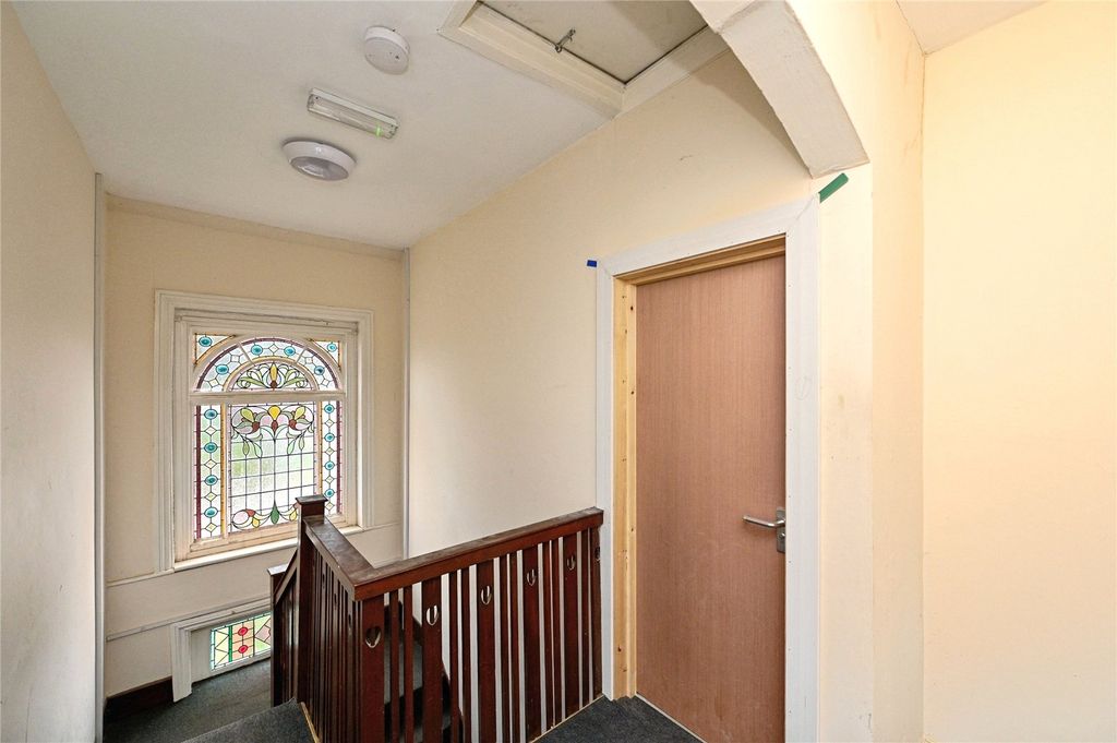 Property photo 3 of 23 Picture No. 06