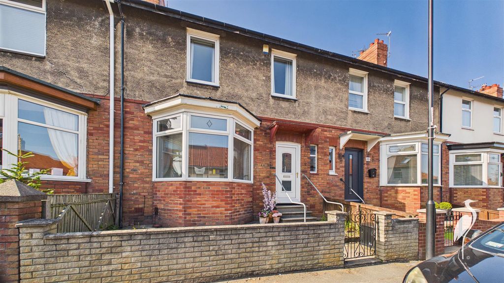 Property photo 1 of 14