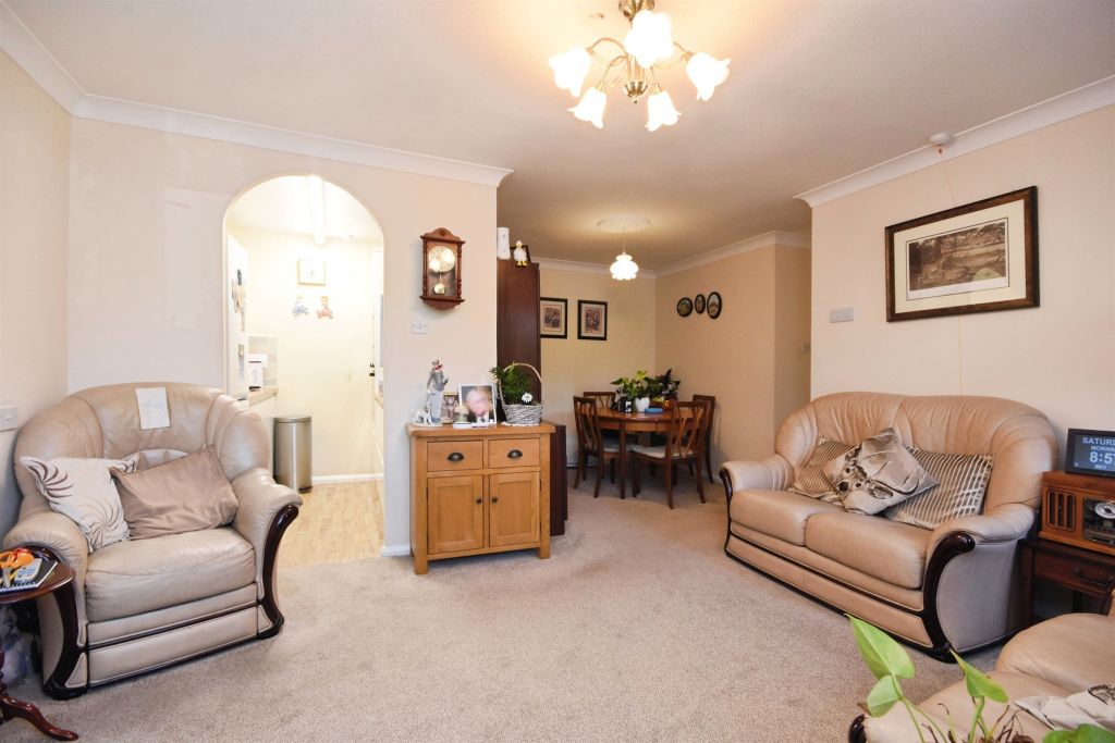 Property photo 3 of 25