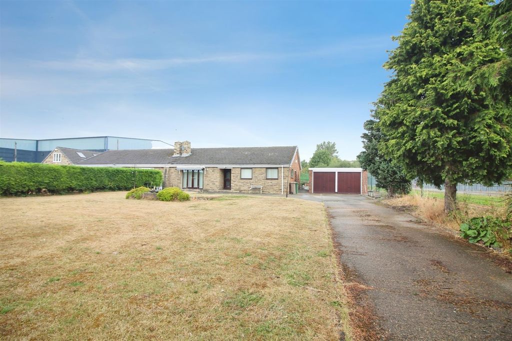Property photo 1 of 19 Exterior