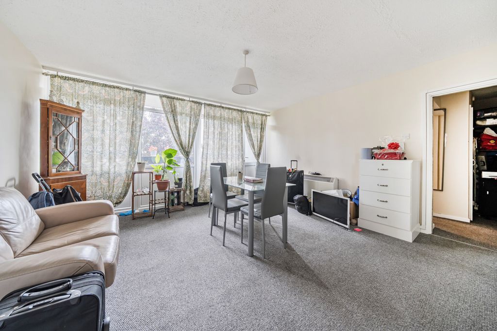 Property photo 2 of 12 1347838-5-68B96A3...