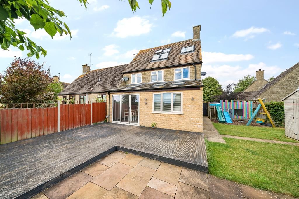 Property photo 3 of 10 Outside View