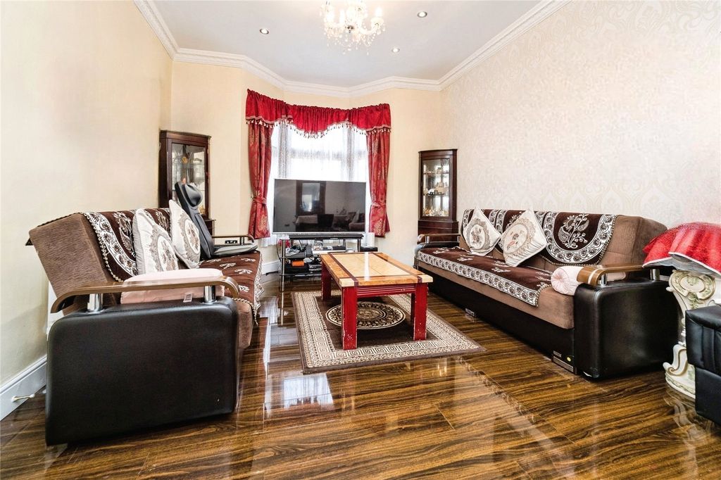 Property photo 2 of 19 Picture No. 53
