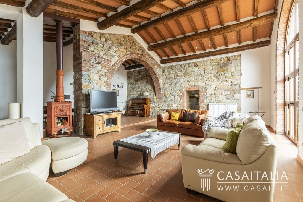 Property photo 2 of 30