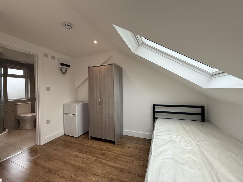 Property photo 1 of 8 Img_5595.Jpg