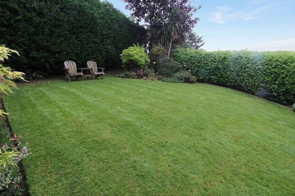 Property photo 2 of 38