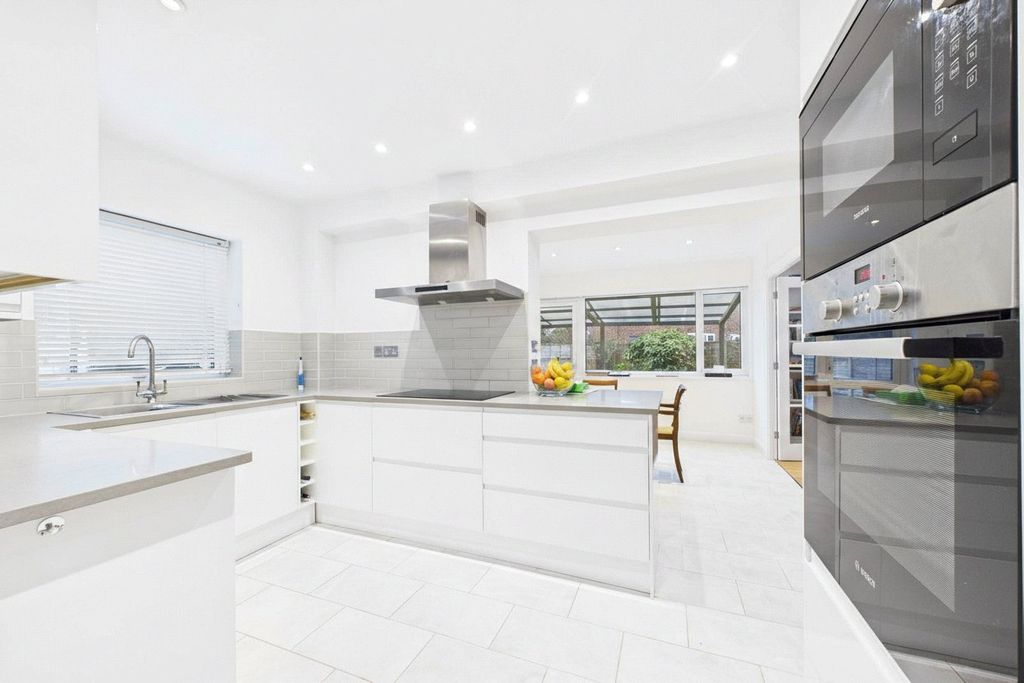 Property photo 2 of 14 Picture No. 02