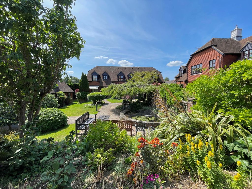 Property photo 2 of 50