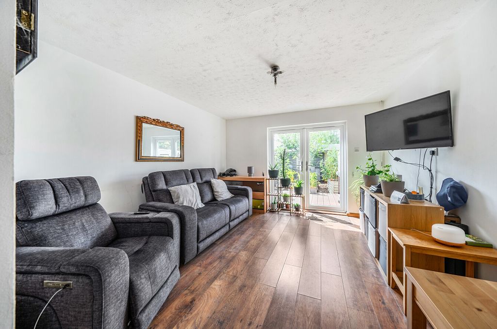 Property photo 2 of 13 1-6A8c8Bf8397E4-1...