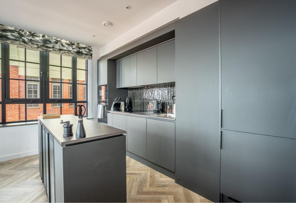 Property photo 3 of 21 Tcw-5.Jpg
