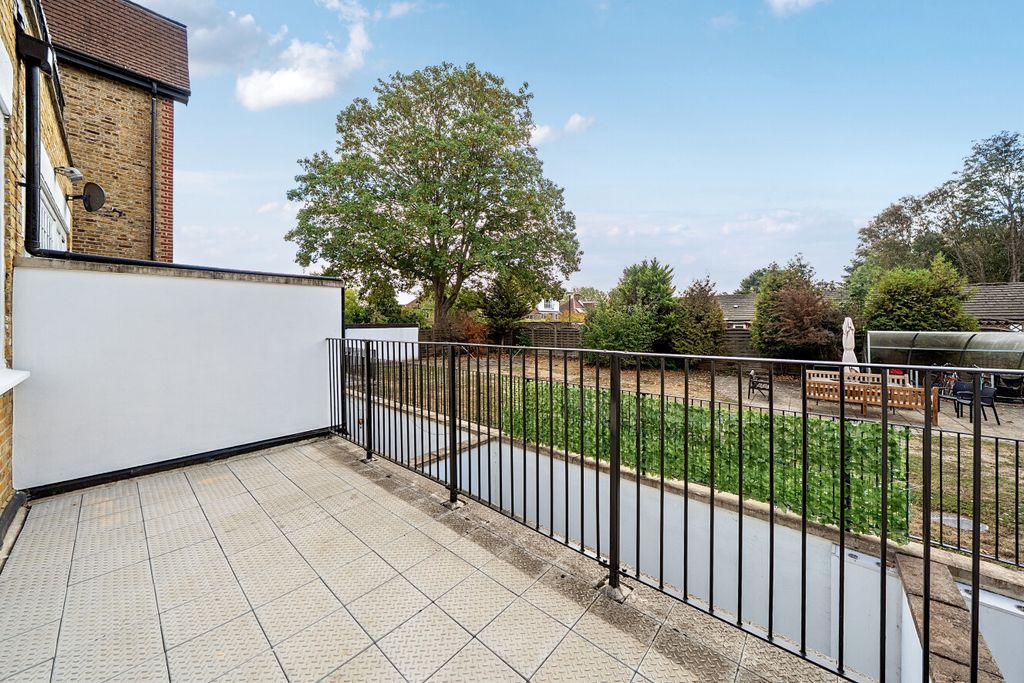 Property photo 2 of 21 1514432-1-6A91633...