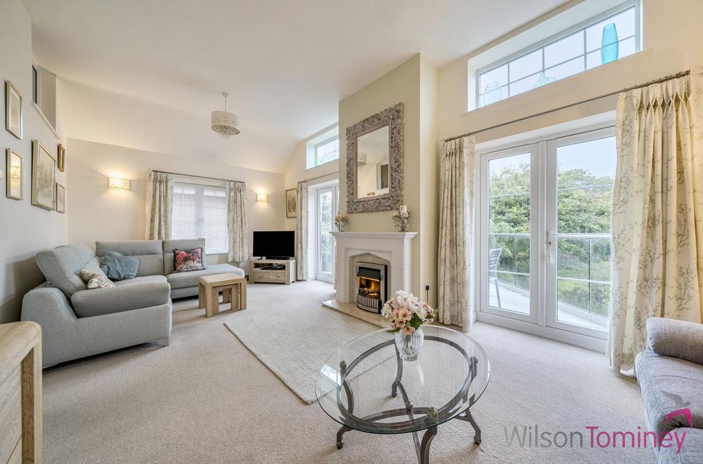 Property photo 2 of 26 Abf2Ba35-0239-4324-9507-9Fcc928E7Cff.Jpg