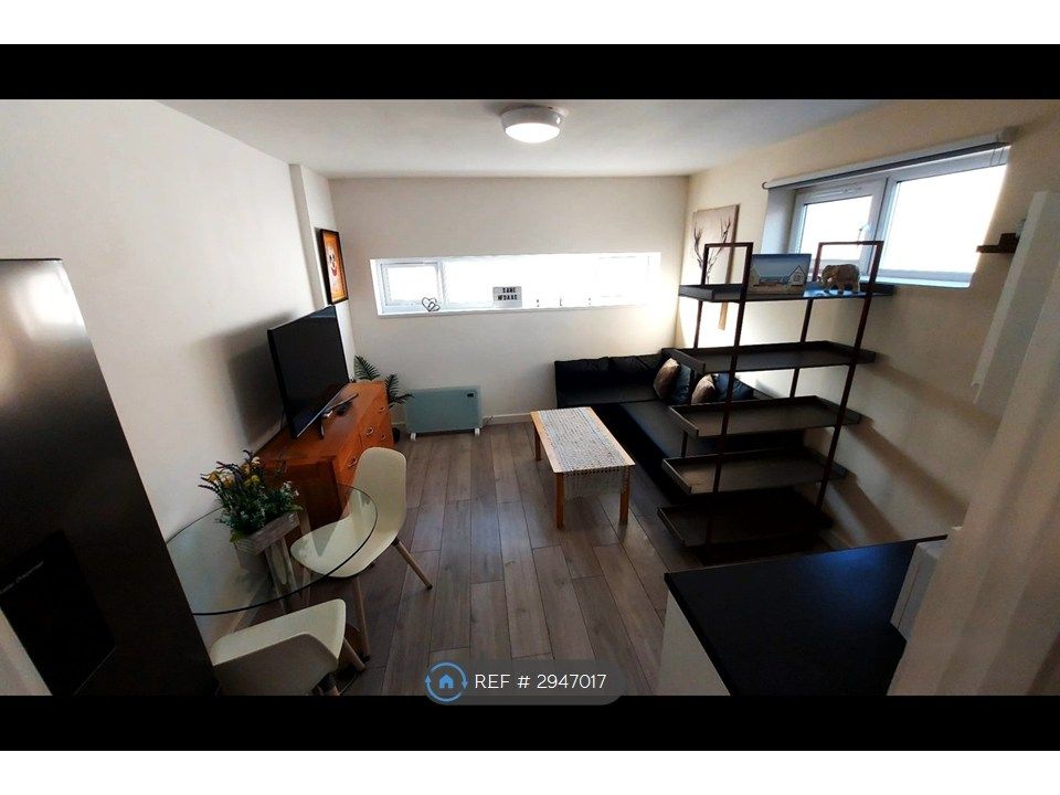Property photo 1 of 17 The Luxury Boutique Living Room