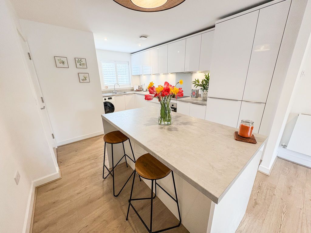 Property photo 2 of 15 Photo 11