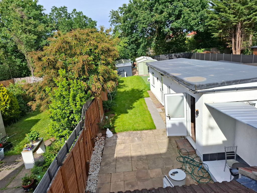 Property photo 3 of 26