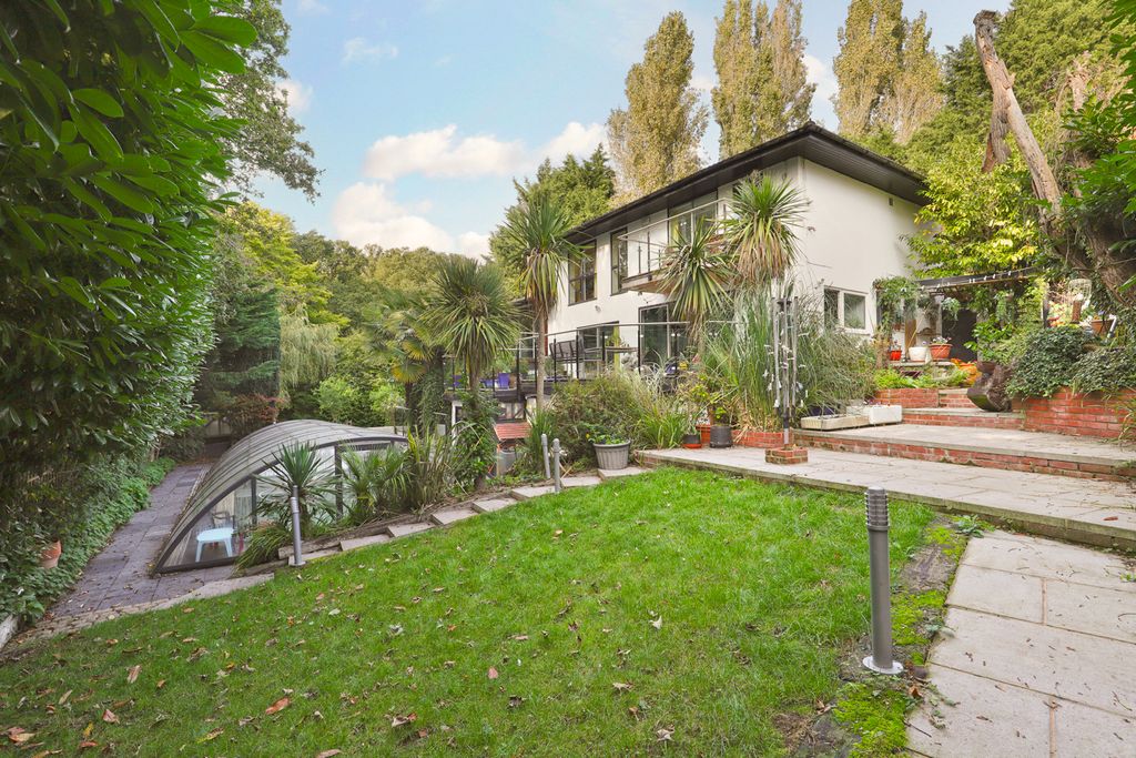 Property photo 1 of 17 Picture No. 19