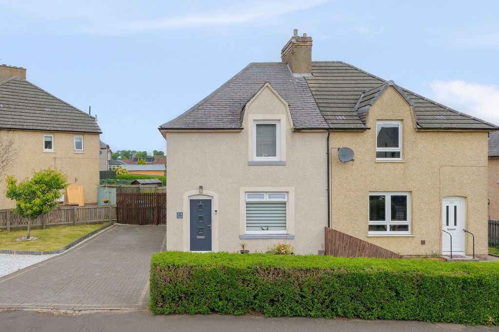 Property photo 1 of 25