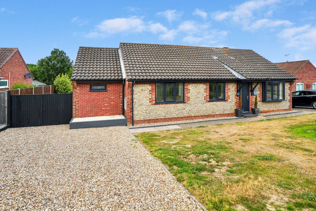 Property photo 1 of 24
