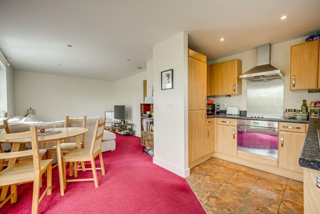Additional image 9 of 2 bed flat for saleWest Dock, The Wharf, Linslade LU7