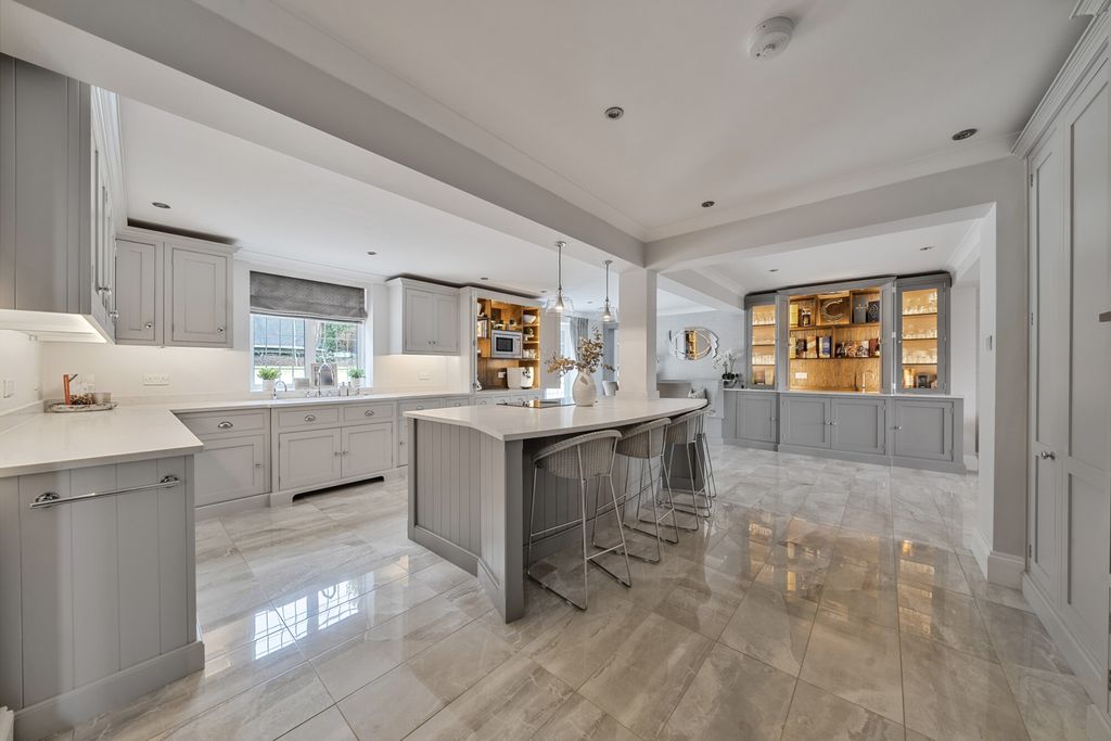 Property photo 2 of 44 Kitchen