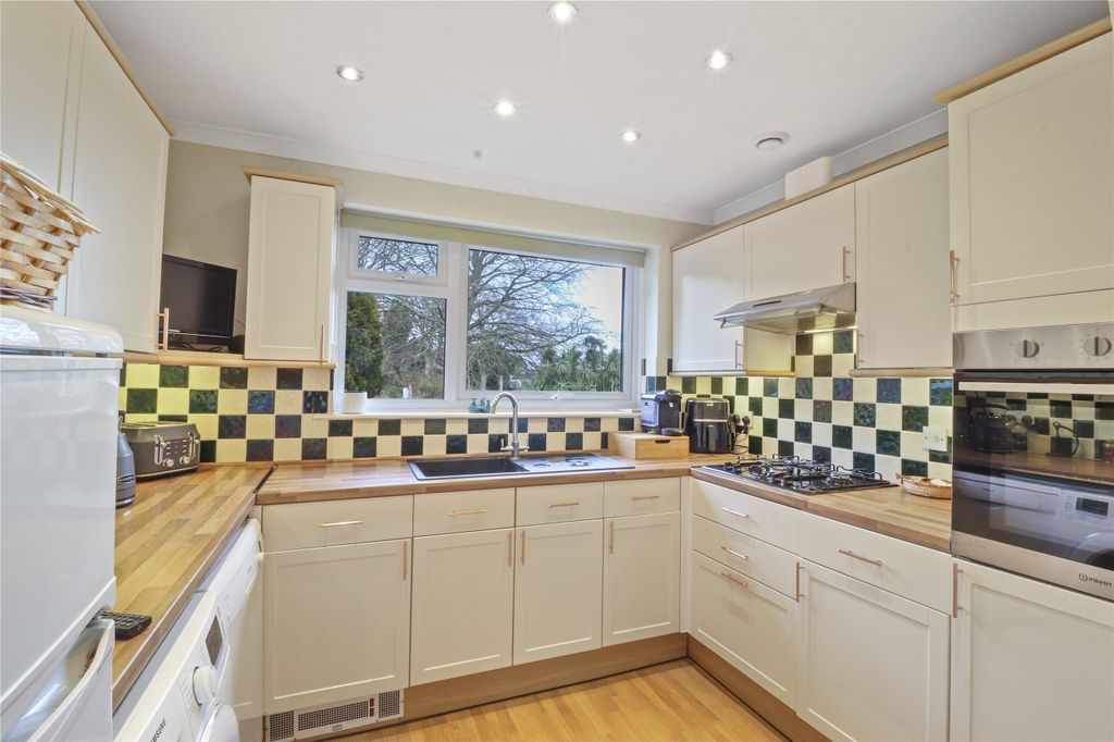 Property photo 2 of 13 2 - Picture No. 02