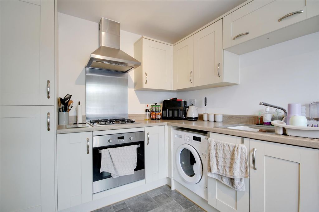 Property photo 2 of 12 Kitchen.Jpg