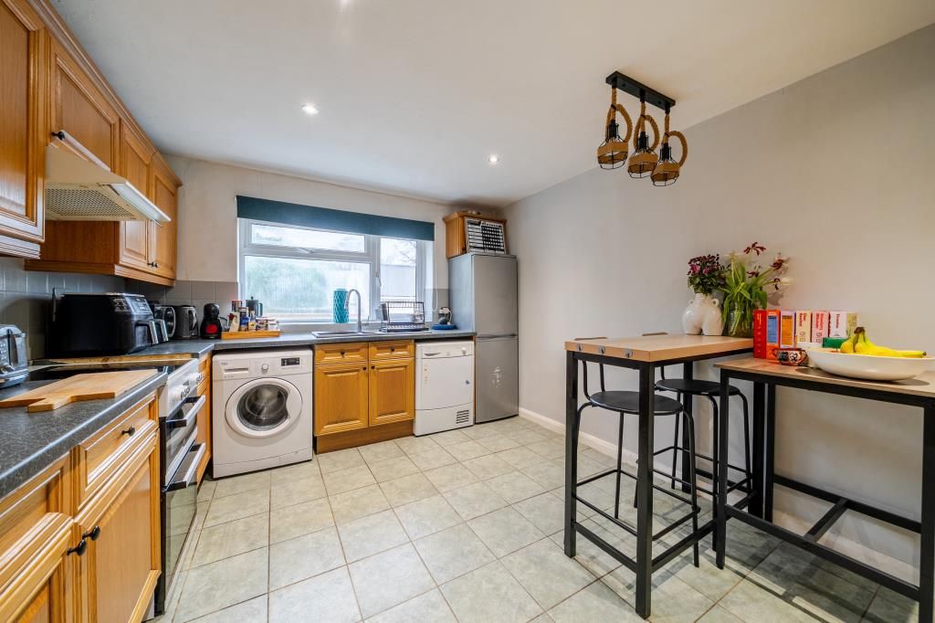 Property photo 2 of 22 Kitchen