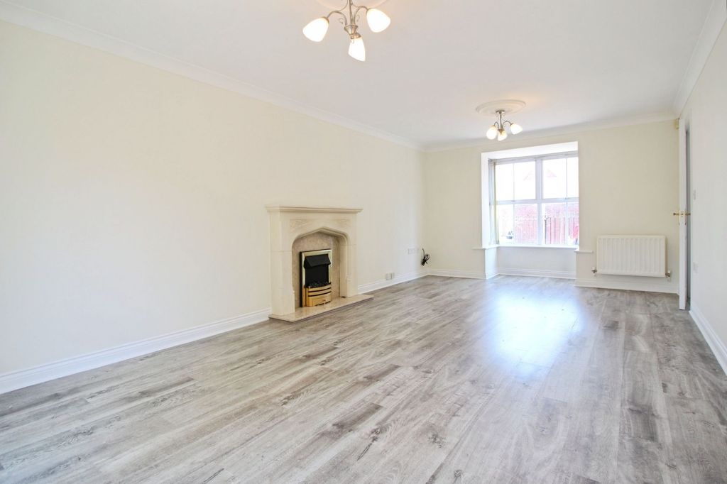 Property photo 2 of 24
