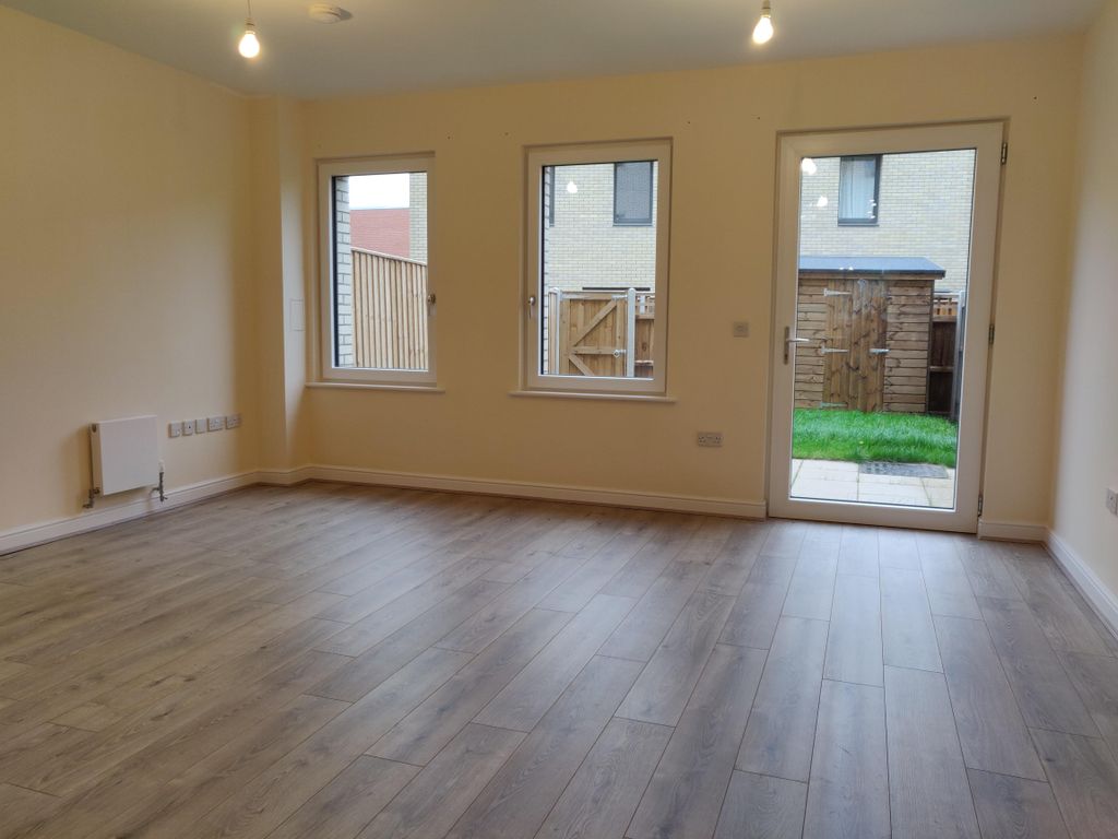 Property photo 2 of 14 Image