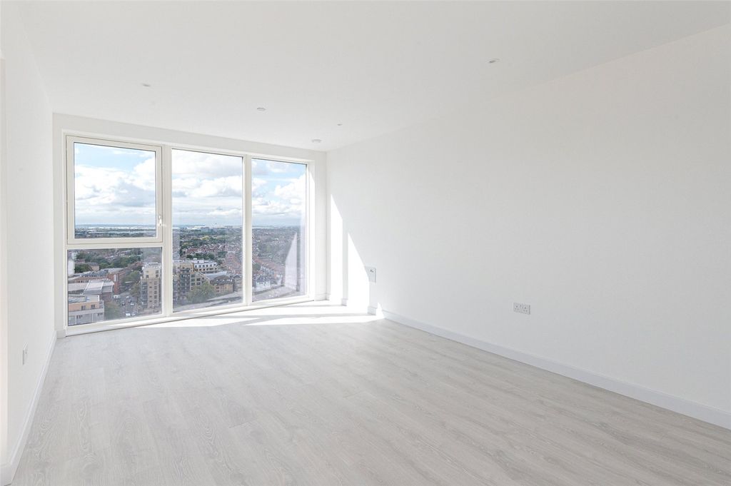 Property photo 1 of 16 Picture No. 02
