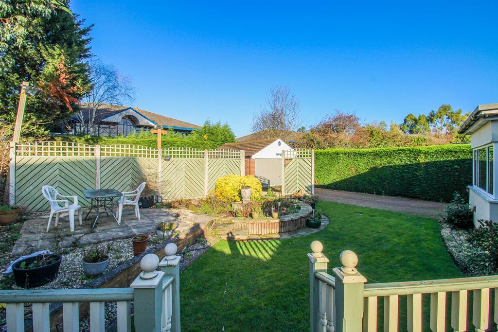 Property photo 2 of 14 Outside