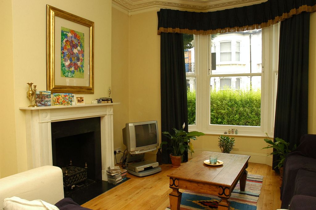 Property photo 3 of 30