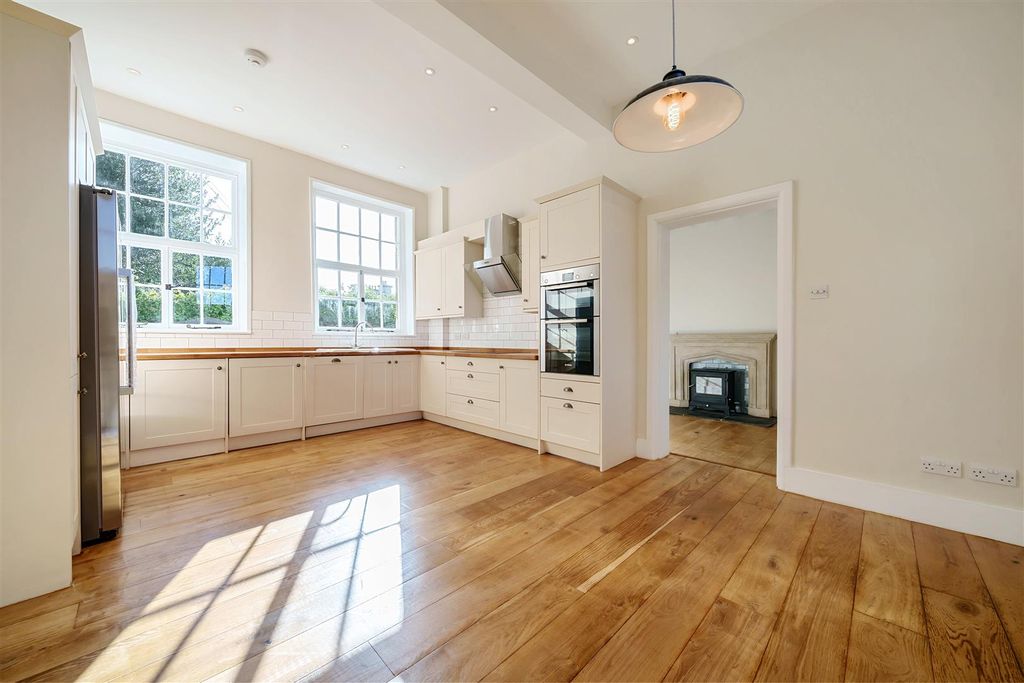 Property photo 3 of 14 1049938 (3).Jpg