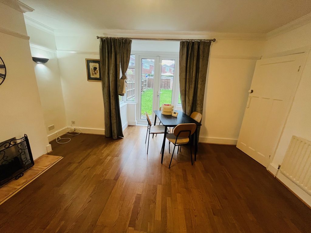 Property photo 3 of 13 Image