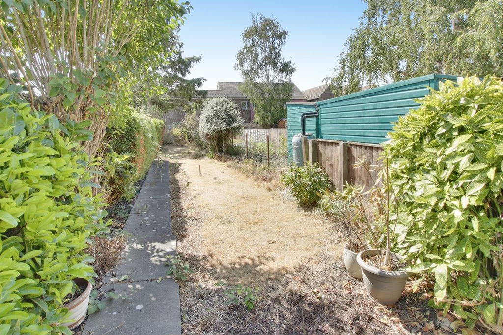 Property photo 2 of 11