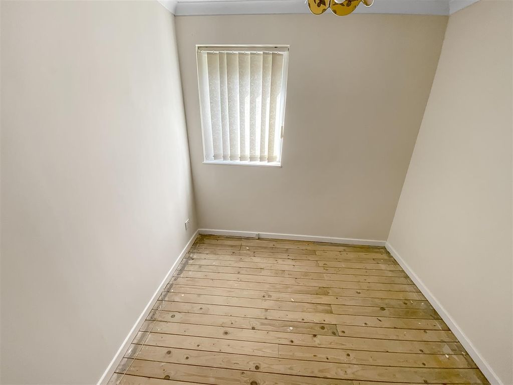 Property photo 3 of 5 Bedroom Three.Jpg