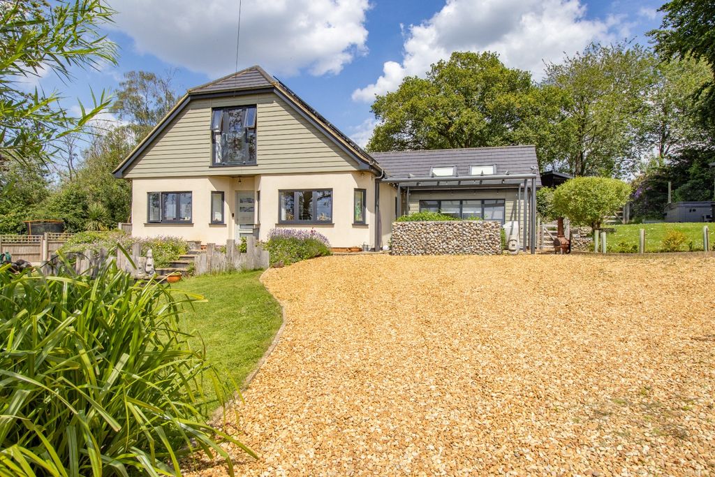 Property photo 2 of 33 3043034