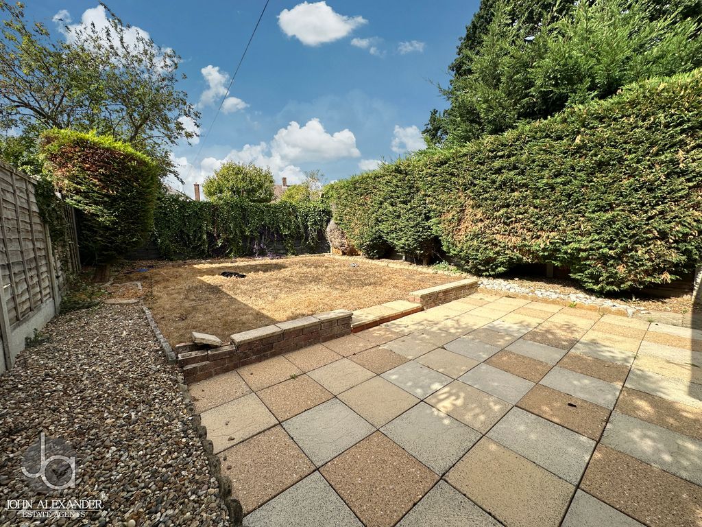 Property photo 3 of 16