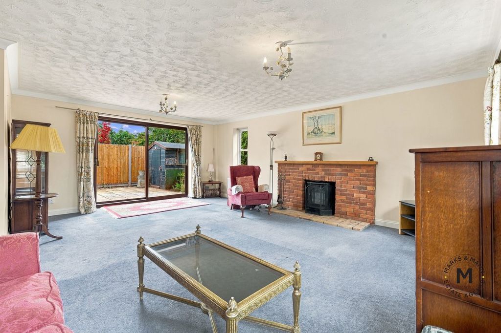 Property photo 3 of 16