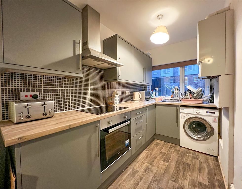 Property photo 1 of 9 19 Denham Road_.Jpg