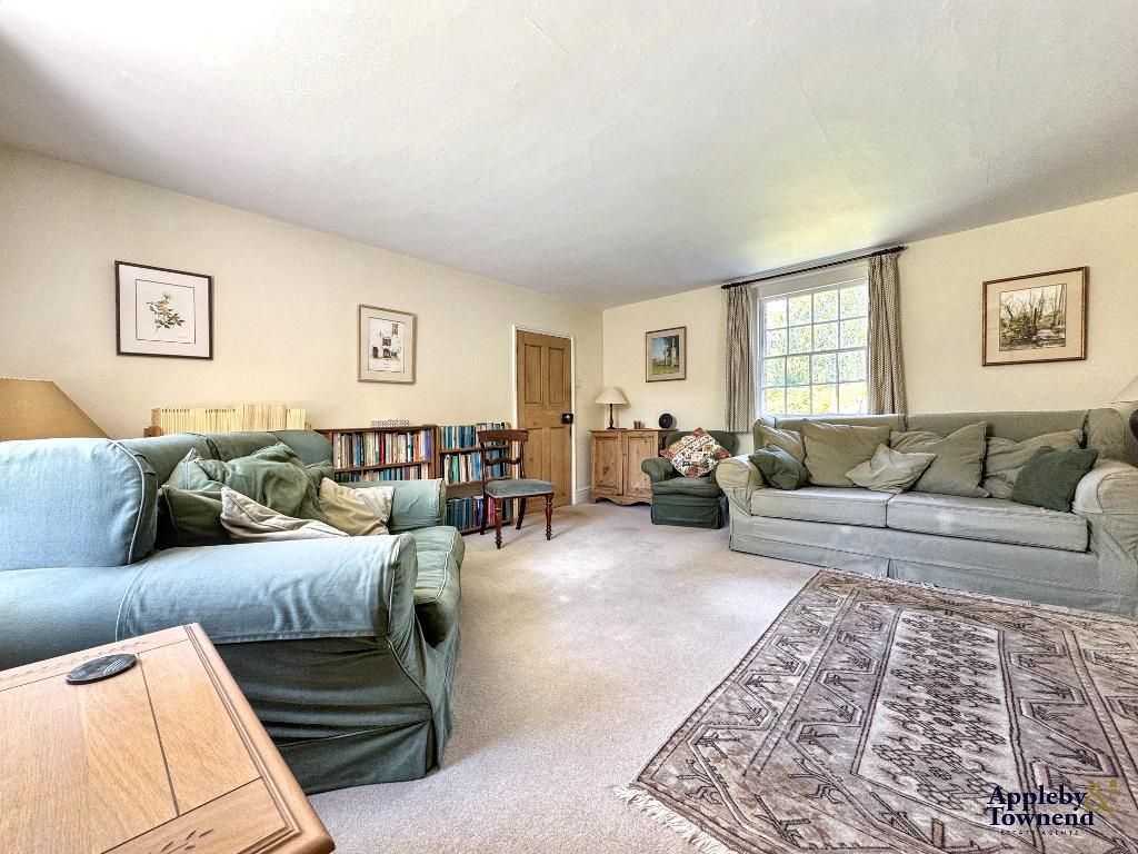 Property photo 3 of 36
