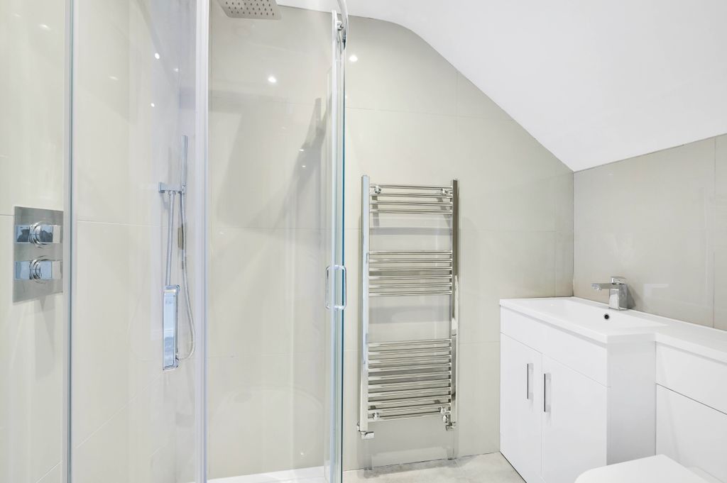Property photo 3 of 14 12
