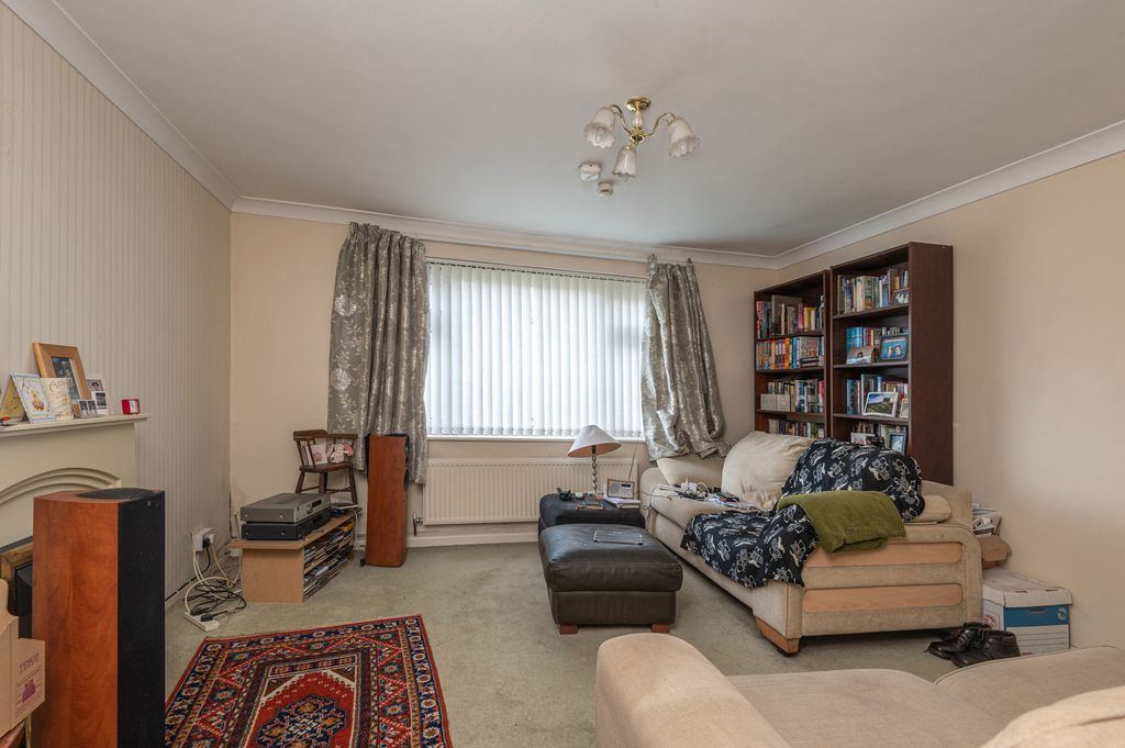 Property photo 3 of 15