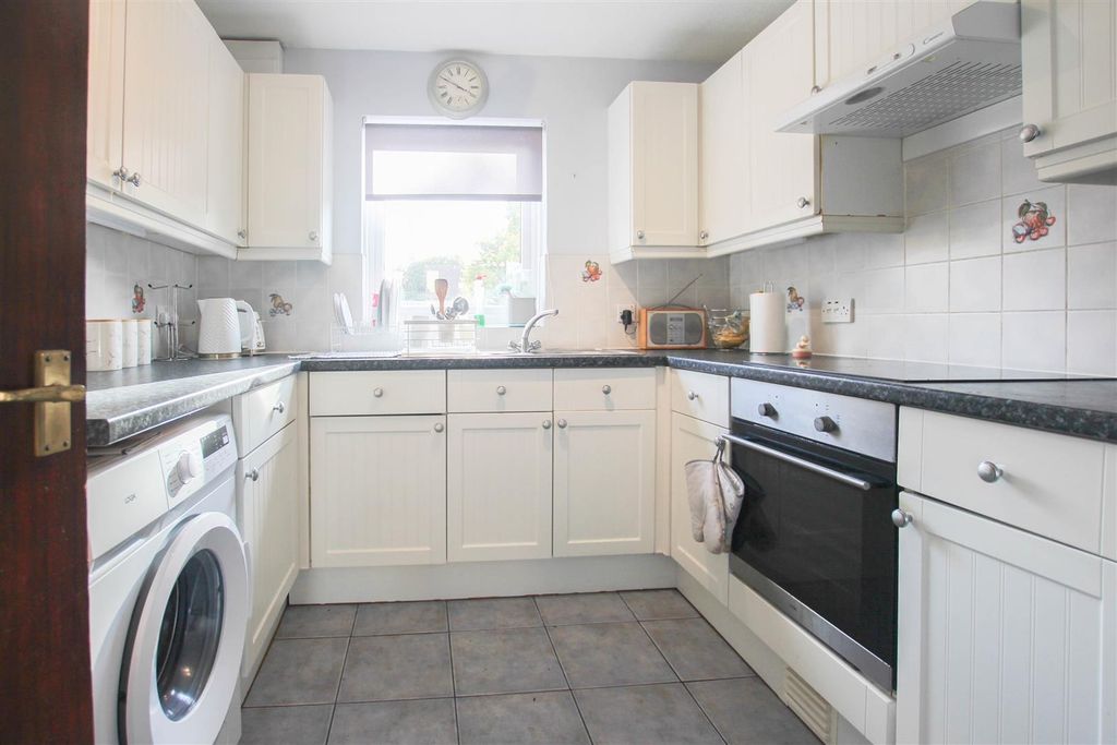 Property photo 3 of 9 Img_1352.Jpg