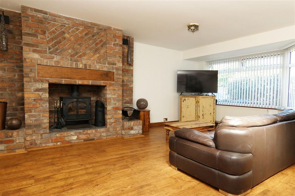 Property photo 2 of 20 Open Plan Lounge/Dining Room