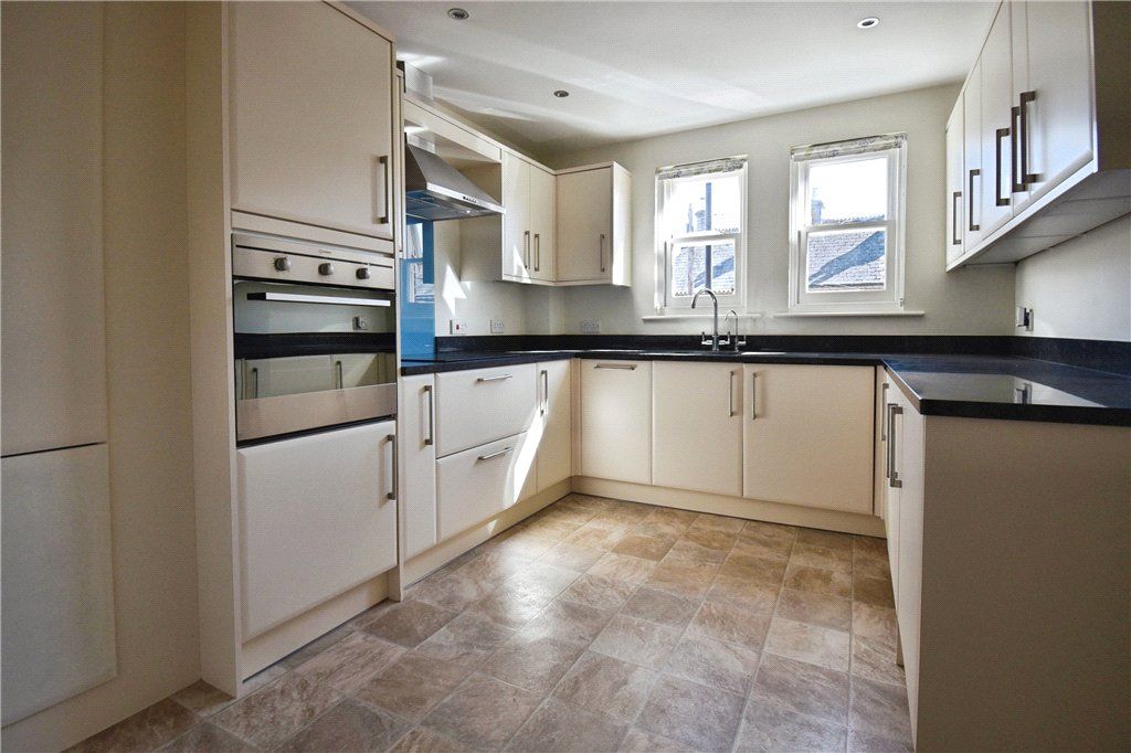 Property photo 3 of 10 Picture No. 02