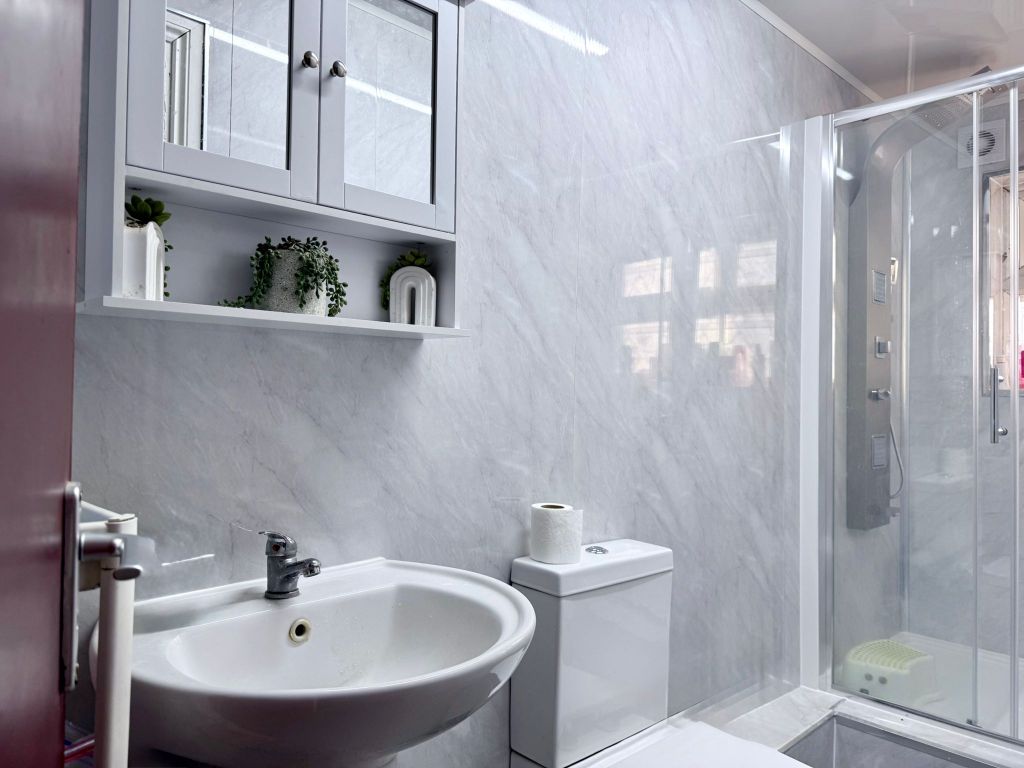 Property photo 3 of 3