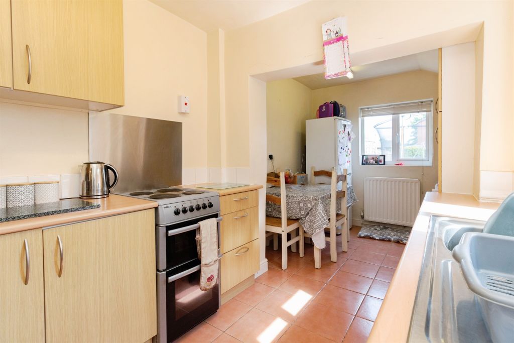 Property photo 2 of 17